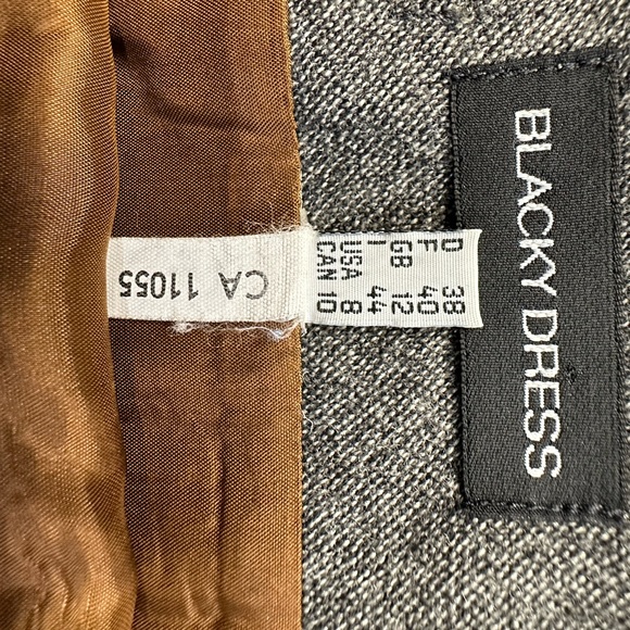 Tailored skirt with front split and designer details - Picture 8 of 12